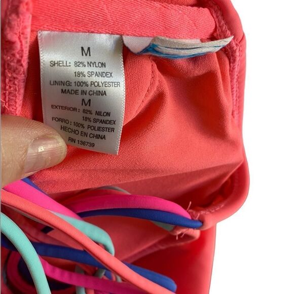 2 piece bikini , racer back to, Hawaiian print bottom. Size med. Pink & blue - Picture 3 of 7